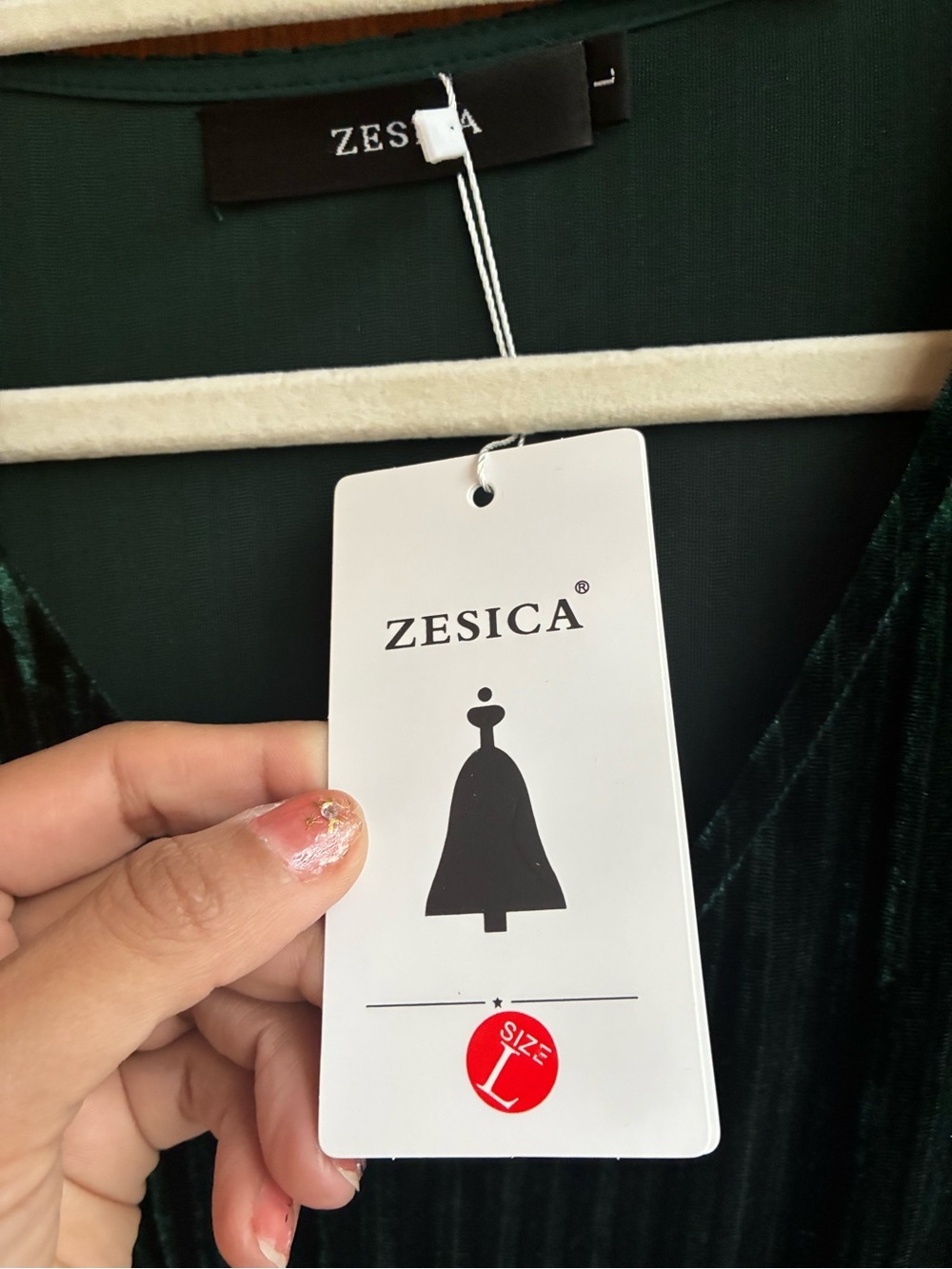 ZESICA Emerald Velvet Pleated Maxi Dress Long Sleeve Smocked Waist Size L NWT - Picture 4 of 7